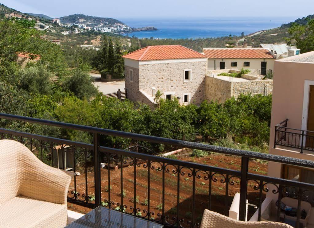 Pantheon Villas & Suites Vlikhádha Eksteriør billede