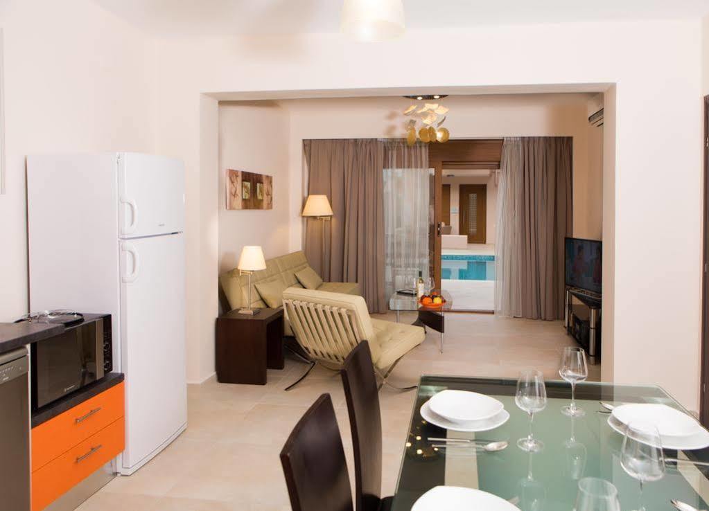 Pantheon Villas & Suites Vlikhádha Eksteriør billede