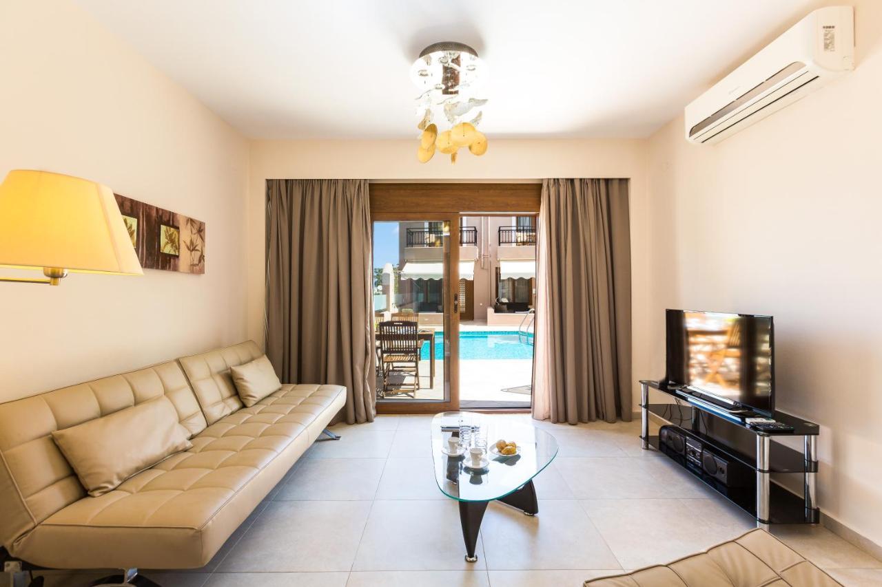 Pantheon Villas & Suites Vlikhádha Eksteriør billede